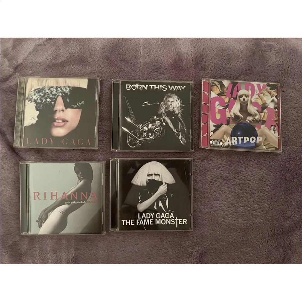 RANDOM CDS